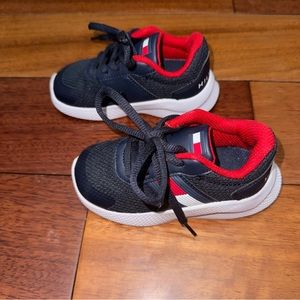 Tommy Hilfiger Sneaker Baby Size 6